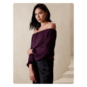 ★ Banana Republic Off the Shoulder Blouse - Pinot Noir ★